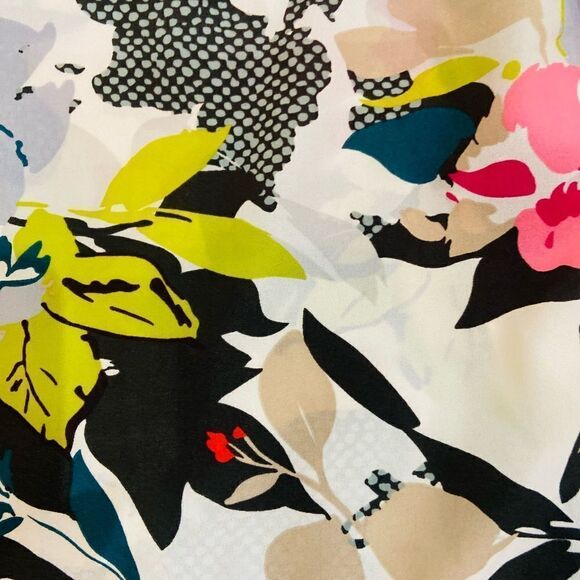 Ck Heaven floral with tan pleated open sleeve top size medium - Picture 11 of 16